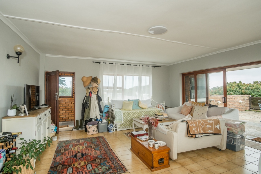 6 Bedroom Property for Sale in Kommetjie Western Cape